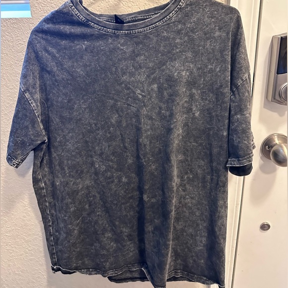 ROMWE Graphic Tee, Size Large - Picture 1 of 2